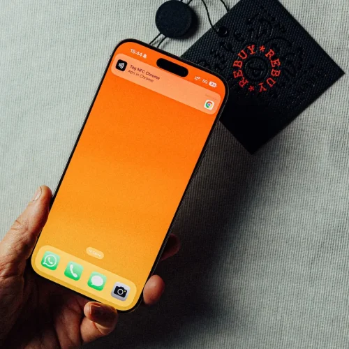 smart-tags-dimostrazione-del-funzionamento-con-il-telefono