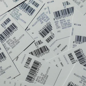 Esempio di stampa digitale CO&IN su carta patinata, con dettagli nitidi e colori vividi per packaging personalizzato e prototipi rapidi Made in Italy.